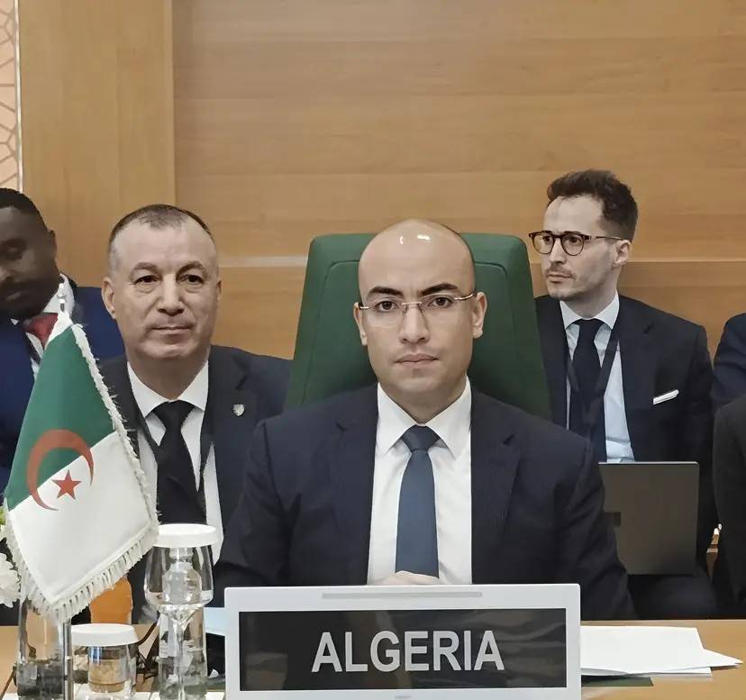 M. Chaib prend part à Djeddah aux travaux de la session extraordinaire du Conseil des ministres des affaires étrangères des Etats membres de l'OCI